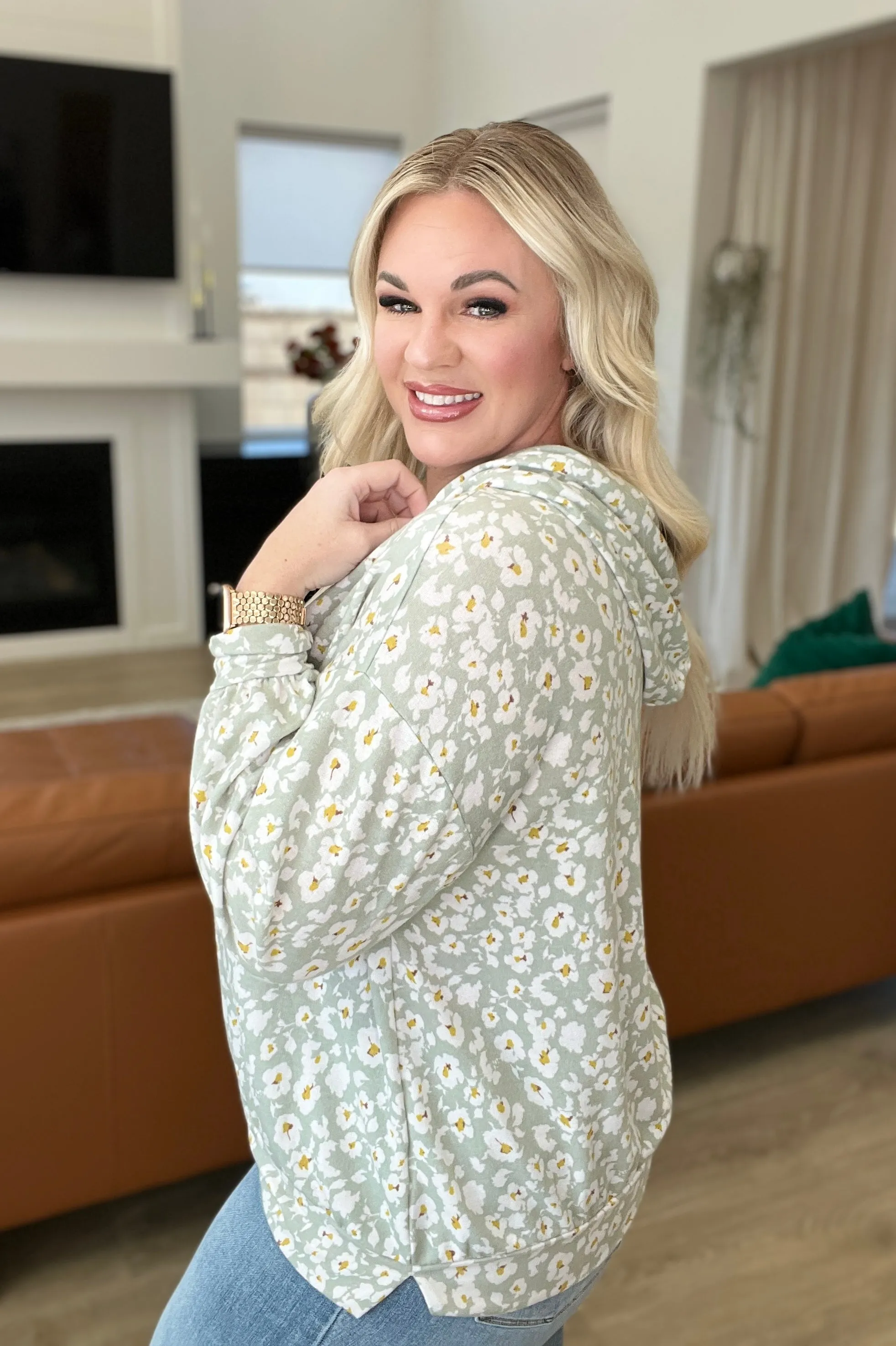 A Touch of Pollen Pullover