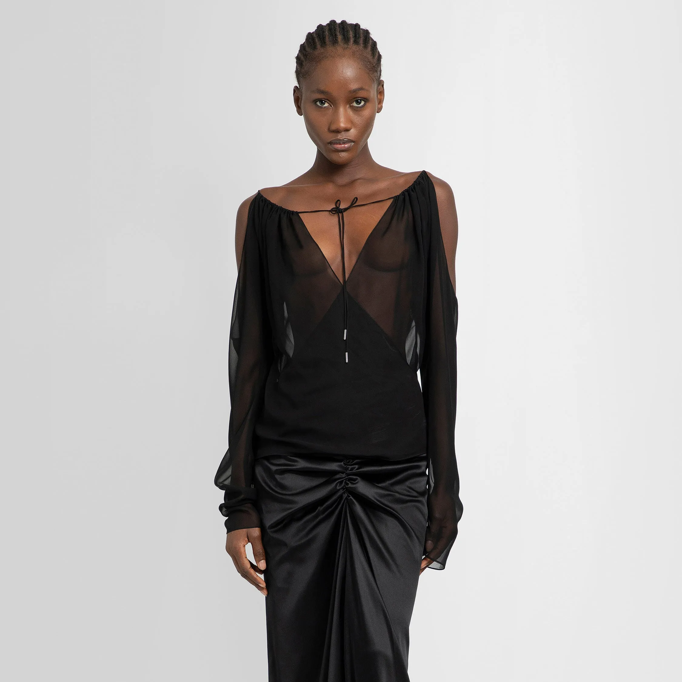 ATLEIN WOMAN BLACK TOPS