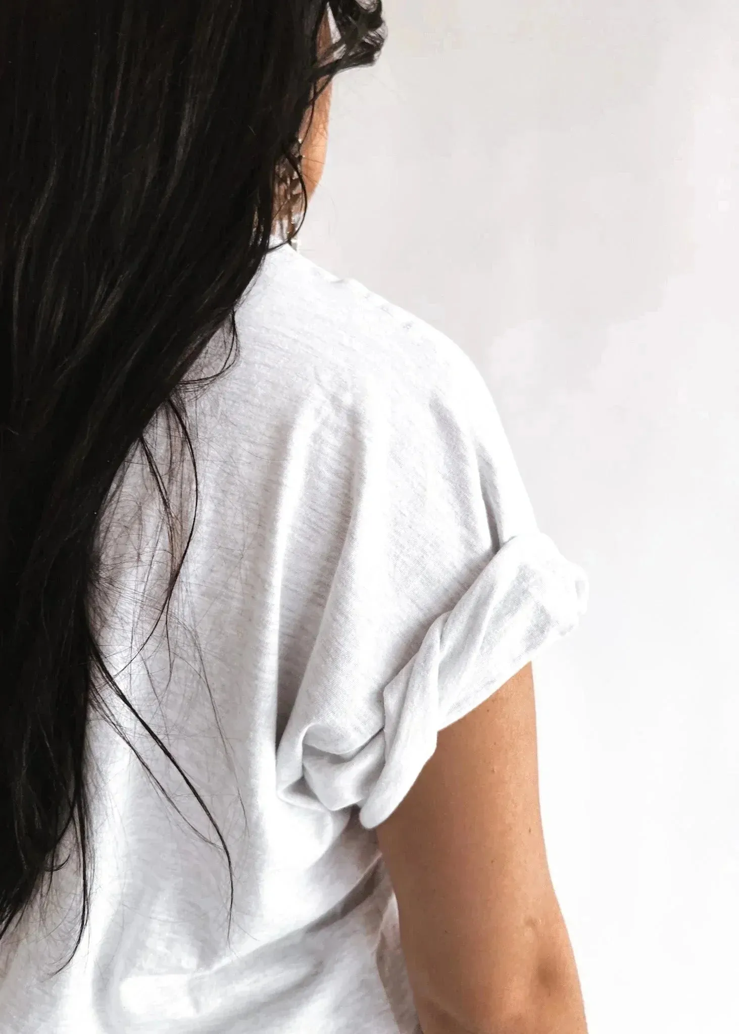 EASY COME EASY GO SIDE SLIT TEE